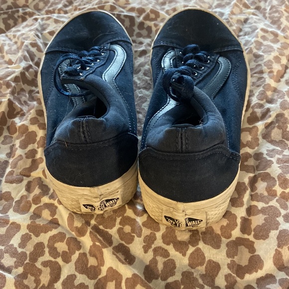 Vans - Picture 2 of 2